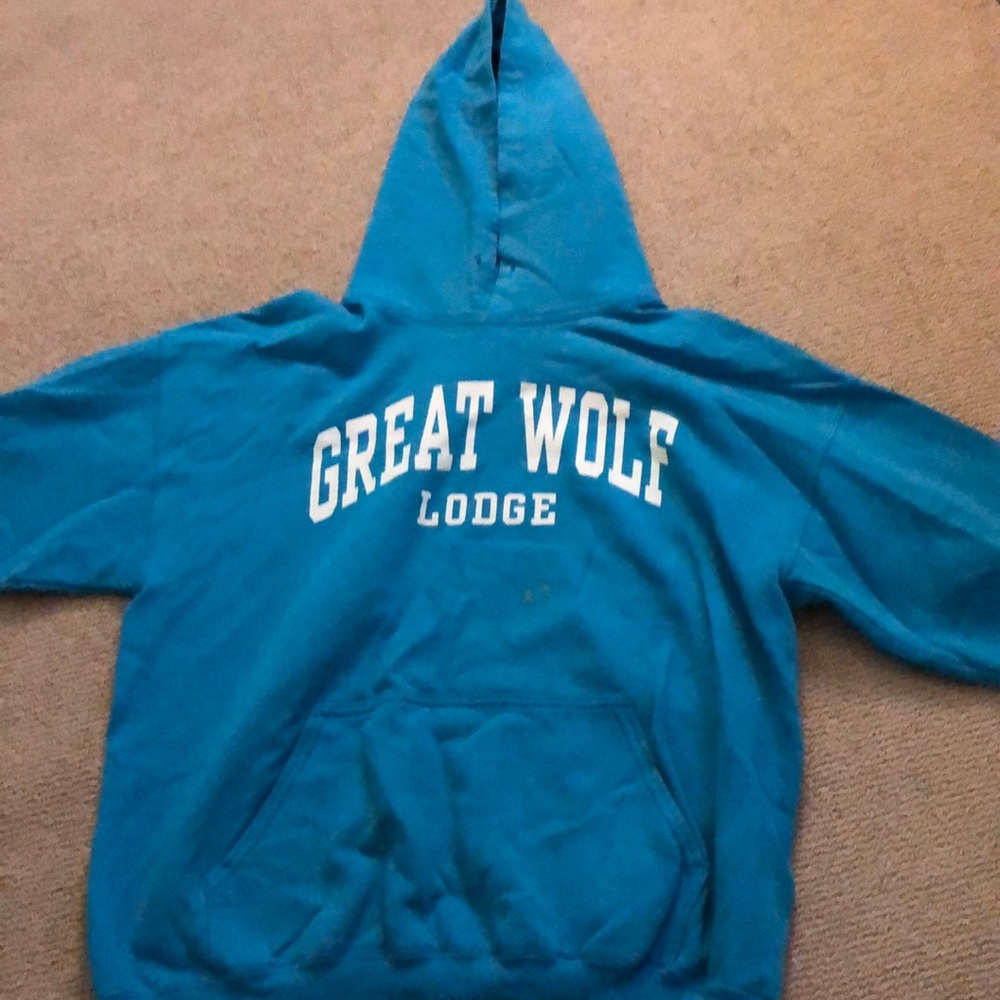 ‘great wolf lodge’ hoodie